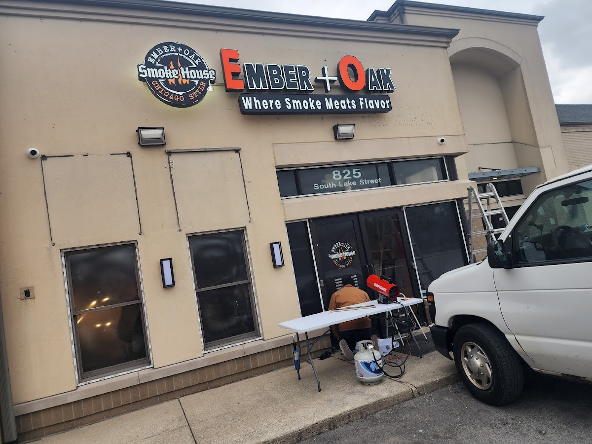 Ember And Oak Smokehouse