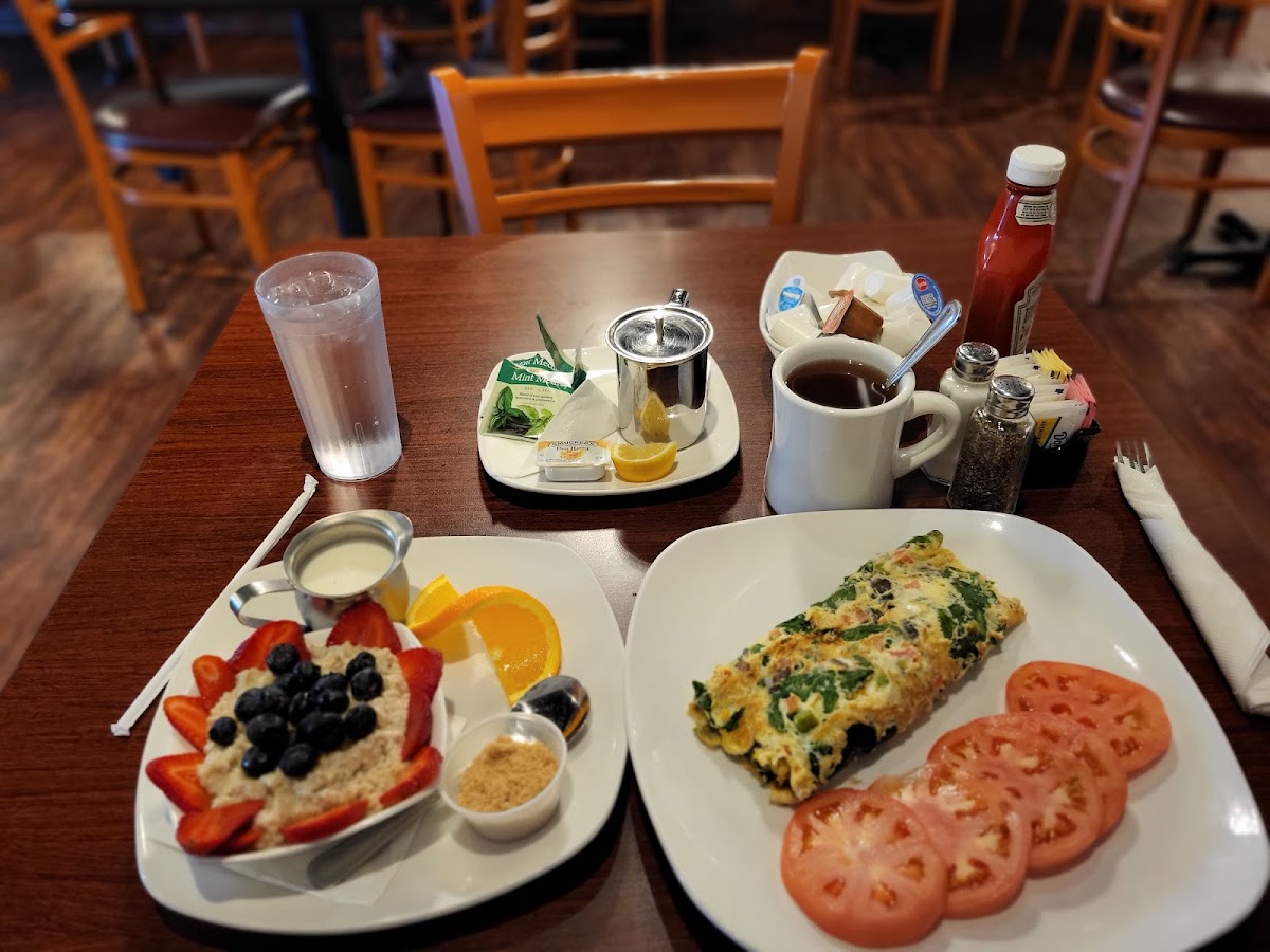 Banner Helen’S Cafe The Breakfast Club 02